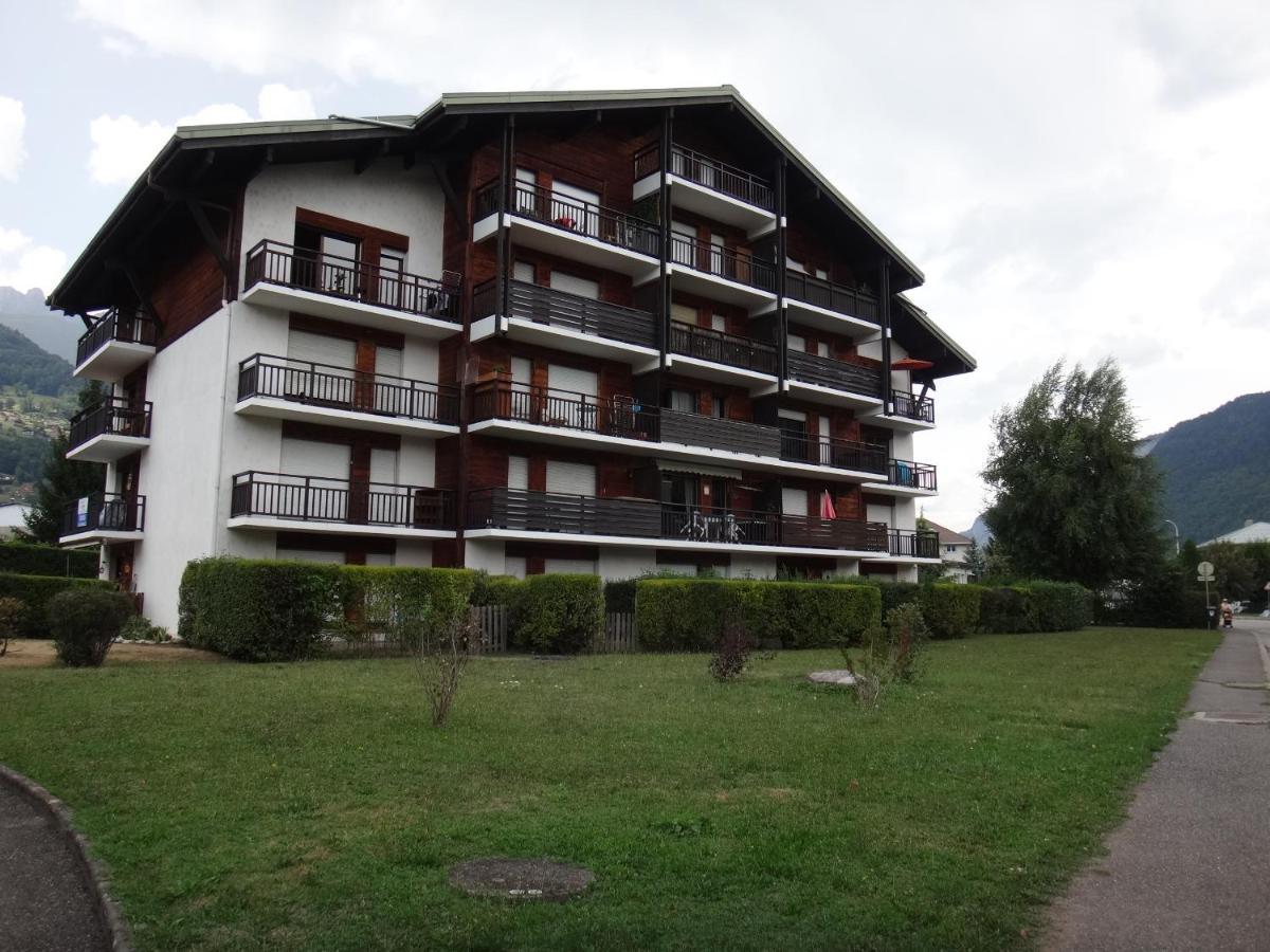 Mont Blanc Holidays Dans Avec Gardien Apartment *